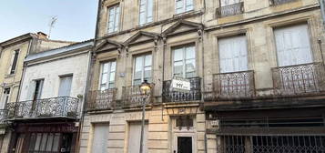 Maison de ville 3 étages  à vendre, 8 pièces, 4 chambres, 330 m²