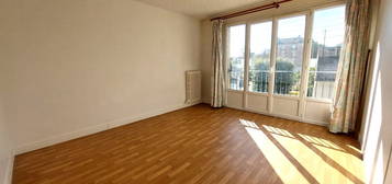 Appartement  à louer, 3 pièces, 2 chambres, 65 m²