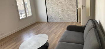 Appartement meublé  à louer, 4 pièces, 3 chambres, 118 m²