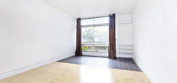 Studio for sale in Golden Lane Estate, London EC1Y