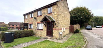 3 bedroom semi-detached house to rent