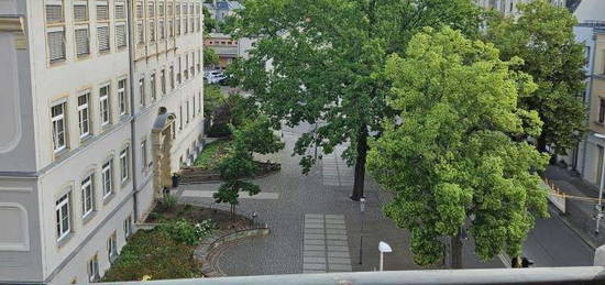 Wunderschöne Dachgeschosswohnung mit idealem Grundriss in zentraler Lage!