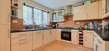 4 bedroom terraced house