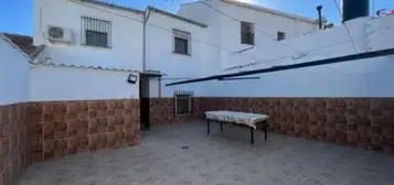 Casa en Lora de Estepa