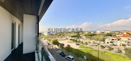 Apartamento Renovado T3 com Vista Mar e 5 minutos da praia, Costa de Caparica