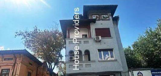 Inchiriere 4 camere in vila Titulescu