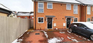 2 bedroom semi-detached house for sale