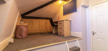 3 bed shared accommodation to rent