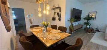 2022 renovierte 3 Zimmer Wohnung, sehr gut gelegen in Holzgerlingen