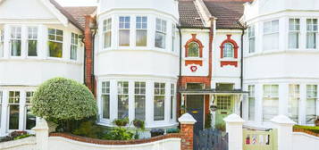 4 bedroom terraced house for sale