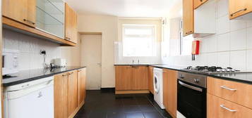 5 bedroom terraced house to rent