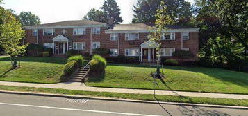 439 Grand Ave, Leonia, NJ 07605