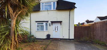 3 bed semi-detached house to rent