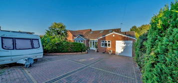 4 bedroom detached bungalow for sale