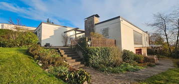 Einfamilienhaus im Bungalow-Stil in schöner und ruhiger Lage im Mittelrain