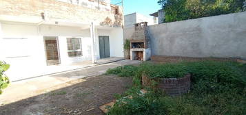 Departamento en ALQUILER de 1 dorm. y gran patio