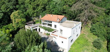 Villa  à vendre, 9 pièces, 6 chambres, 215 m²