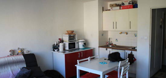 Studio 25m² avec parking proximité Saulcy