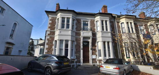 10 bedroom terraced house