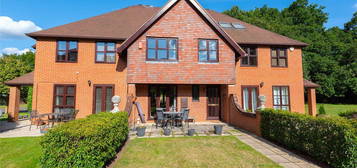 4 bed town house for sale