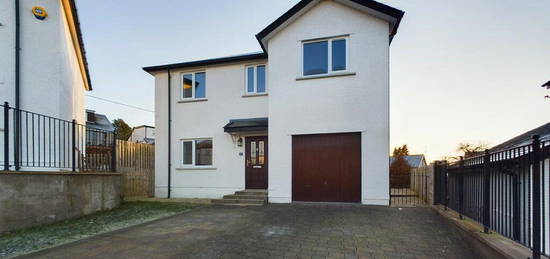 4 bedroom detached house