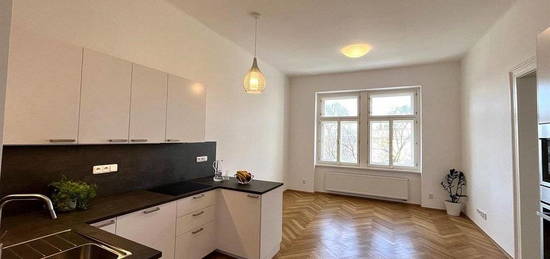 Krásný slunný byt 3+kk. 79m2, ul. Varšavská - Praha 2 Vinohrady,