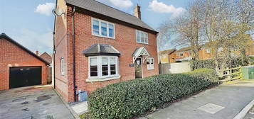 Detached house to rent in Frearson Road, Hugglescote, Coalville LE67