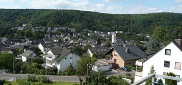 Hochwertige 2 Zi. K/B Wohnung mit Tageslichtbad, großem Balkon ..