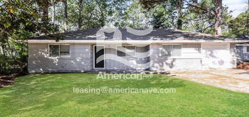 313 Queen Catherine Ln, Jackson, MS 39209