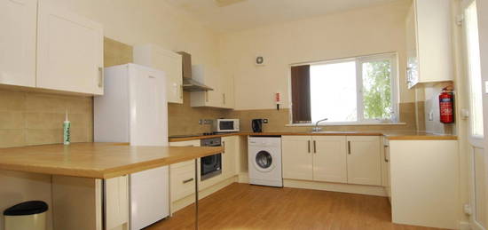 Property to rent in Salisbury Road, Lipson, Plymouth PL4