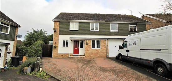 Semi-detached house to rent in Greenfinch Close, Tilehurst, Reading RG31