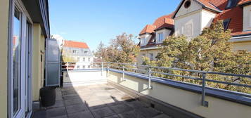 Lichtdurchflutete Garconniere mit großer Terrasse in Unter St. Veit.