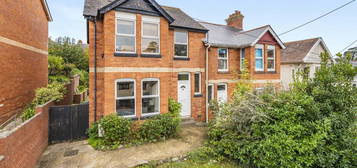 4 bed semi-detached house for sale