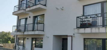 Inchiriez Apartament in Regim Hotelier