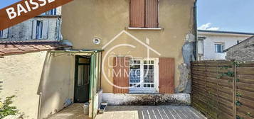 Maison de village  à vendre, 3 pièces, 2 chambres, 112 m²