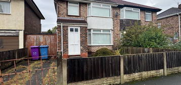 3 bed semi-detached house for sale