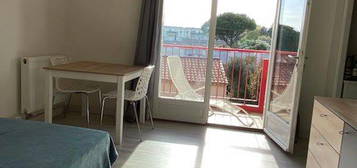 Studio 23m² avec terrasse parking et cave