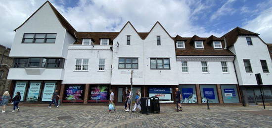 Flat to rent in St. Peters Street, Canterbury CT1