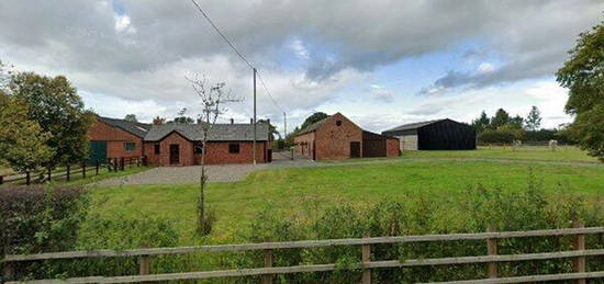 Bungalow to rent in Baschurch Road, Shrewsbury SY4