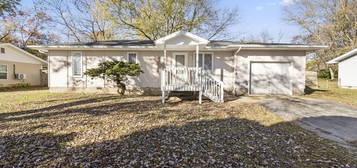 705 N Hightower Ave, Nixa, MO 65714