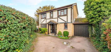 4 bed detached house for sale