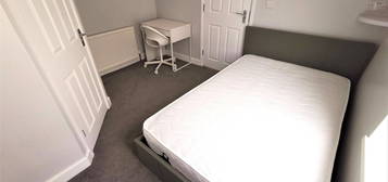 Flat to rent in 125 Wellington Street, Luton, Bedfordshire LU1