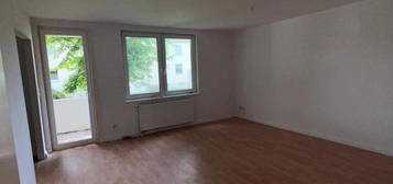 - OPEN HOUSE AM SAMSTAG, DEN 28.09.2024 ! - Sanierte 3-Zimmer Eigentumswohnung mit Balkon in Enger!