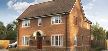 4 bed detached house for sale