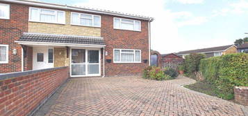 3 bed semi-detached house for sale