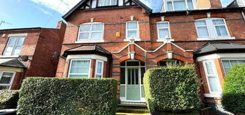 5 bedroom semi-detached house