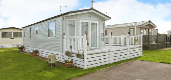 Mobile/park home for sale in Chilling Lane, Warsash, Southampton, Hampshire SO31