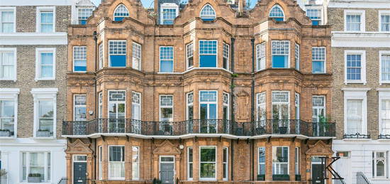 Flat to rent in Oakley Street, London SW3