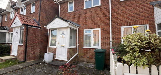 Detached house to rent in Redwood Way, Barnet EN5