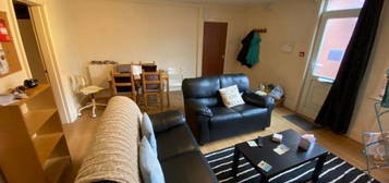 3 bedroom flat